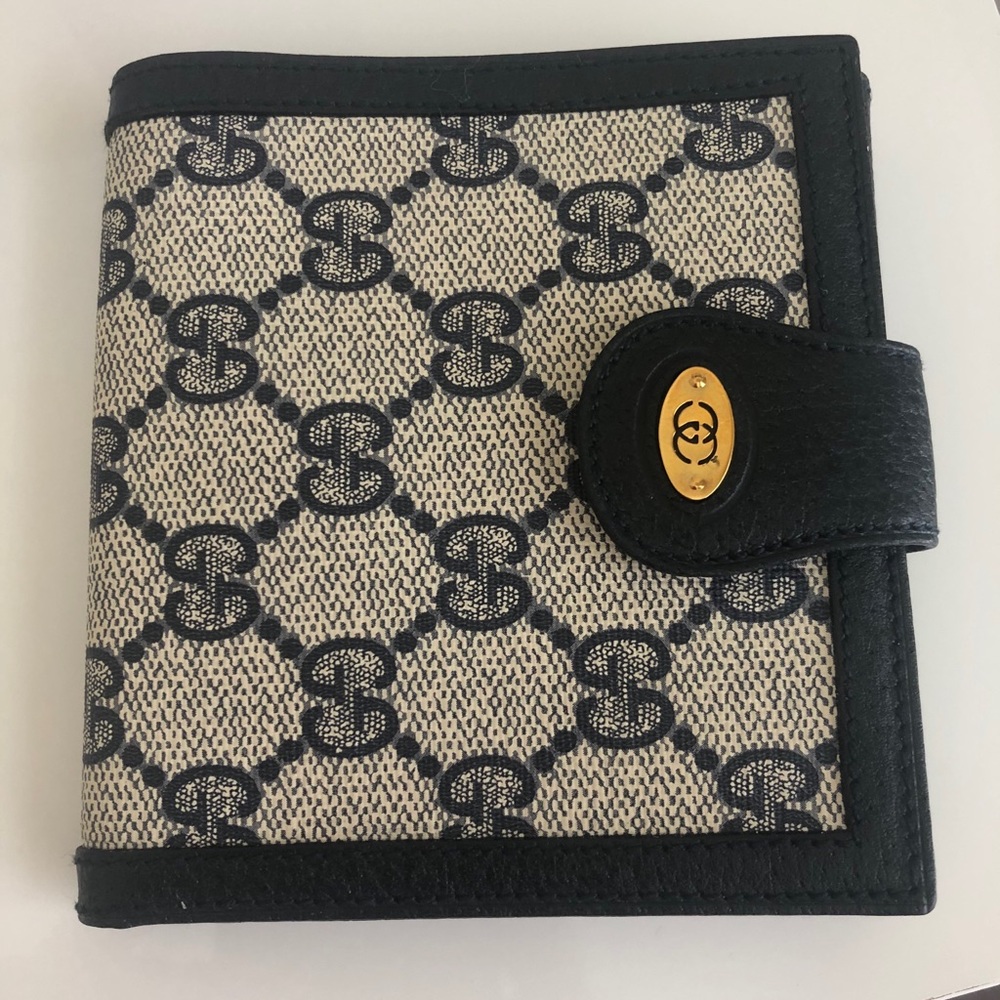 Gucci wallet